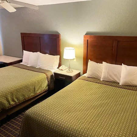 Great Western Inn & Suites-2