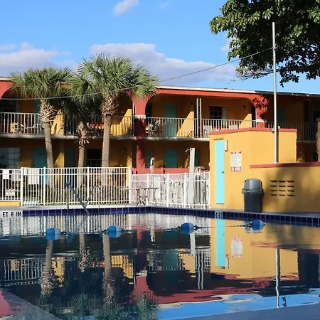 Howard Johnson By Wyndham Lake Front Park Kissimmee-3