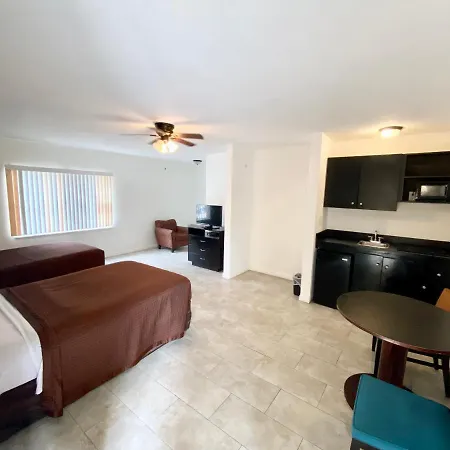Tarpon Inn-2