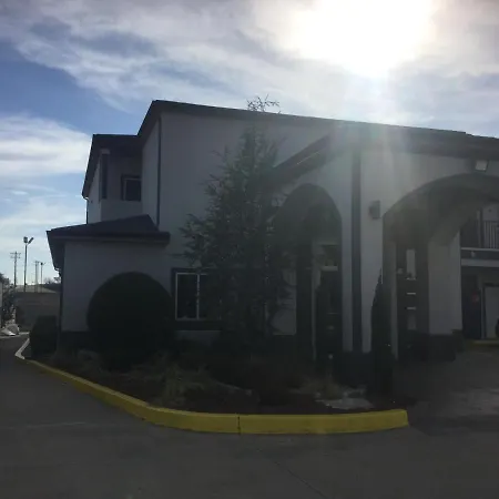 Muskogee Inn And Suites-2