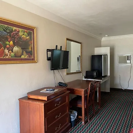 Homestead Motel-3