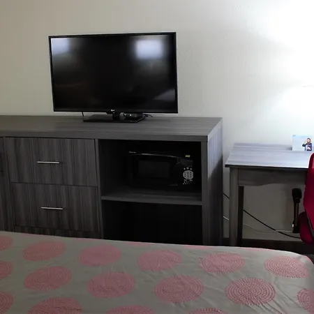 Ramada By Wyndham Wentzville-3
