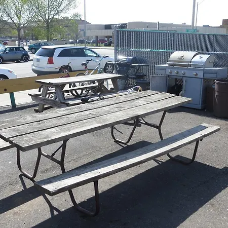 Budget Inn Express Bismarck-3