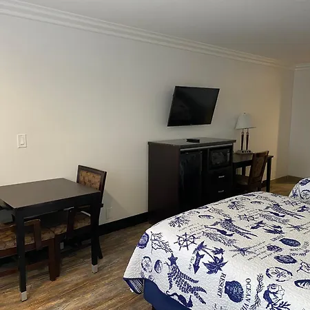 Ocean Surf Inn & Suites-3