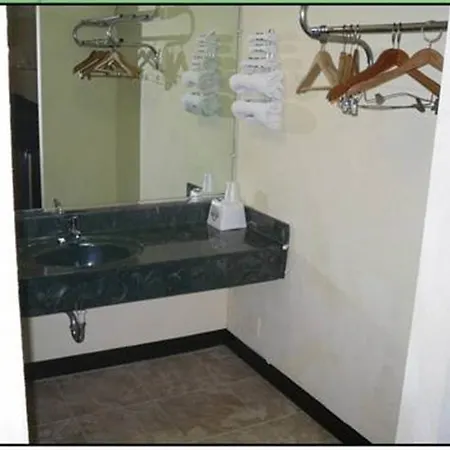 Budget Inn - Gastonia-3