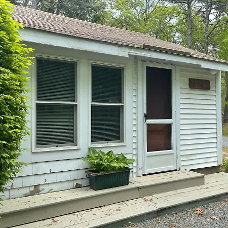 Midway Motel & Cottages-3