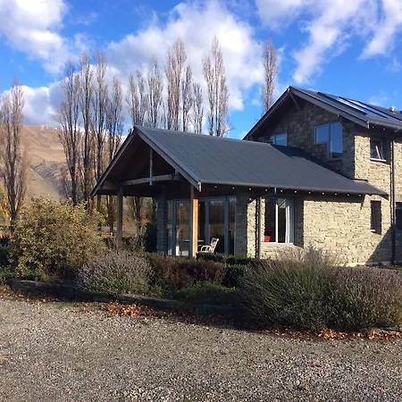 Golfcourse Road Chalets And Lodge-2