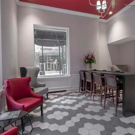 Hotel Saint Clair - Magnificent Mile-3