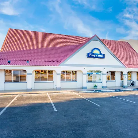 Days Inn By Wyndham Wilmington / University-3