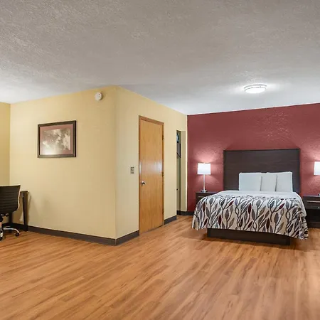 Red Roof Inn Des Moines-3