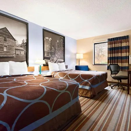 Super 8 By Wyndham Charlotte University-3