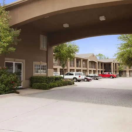 Howard Johnson By Wyndham Grand Prairie Near Lone Star Park-2