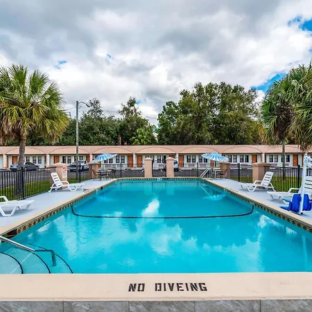 Econo Lodge Crystal River-2