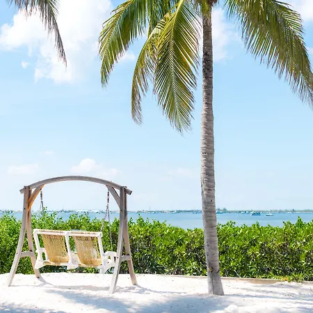 Parrot Key Hotel&Villas-3