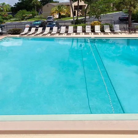 Super 8 By Wyndham Kissimmee-2