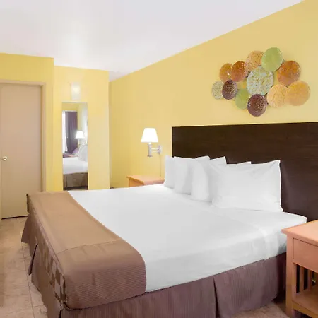 Travelodge By Wyndham San Francisco Central-3