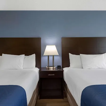 Days Inn By Wyndham Greensboro Airport-2