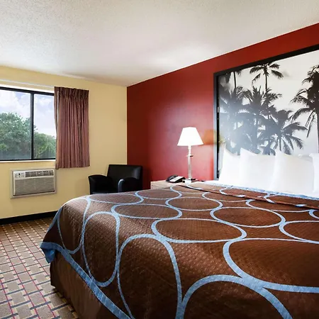 Super 8 By Wyndham Chester/Richmond Area-3
