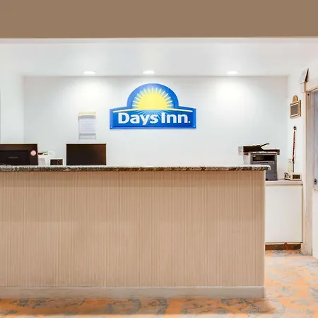 Days Inn By Wyndham Fort Stockton-3