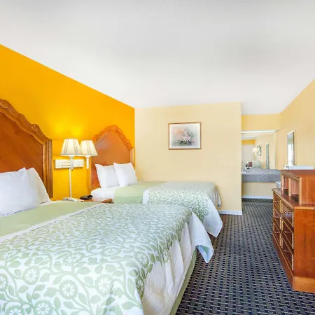 Days Inn By Wyndham Jacksonville-2