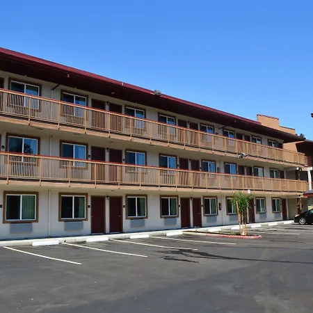 Red Roof Inn & Suites Sacramento North-2