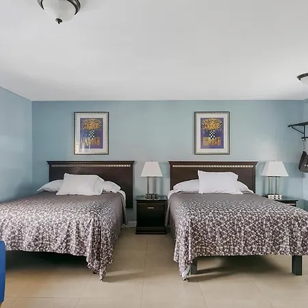 Deluxe Inn-2