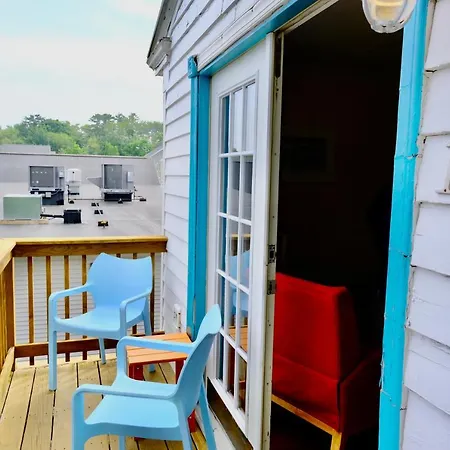 The Landings Inn And Cottages At Old Orchard Beach-2