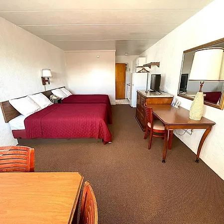 Cardinal Motel-3