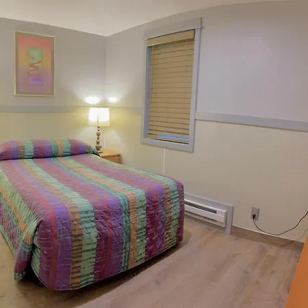 Emerald Best Motel-3