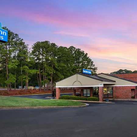 Days Inn & Suites By Wyndham Rocky Mount Golden East-2