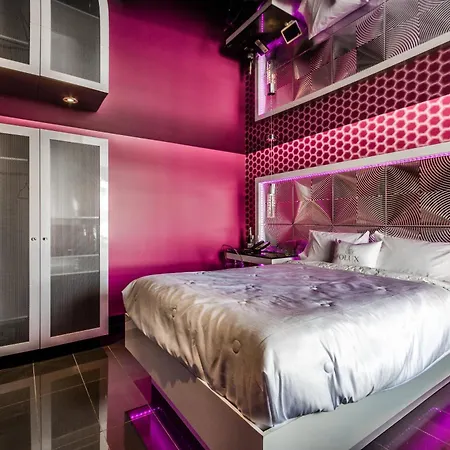 Olux Hotel-Motel-Suites-2