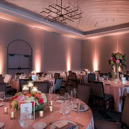 Londonhouse Chicago, Curio Collection By Hilton-3