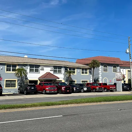 Sails Resort Motel-2