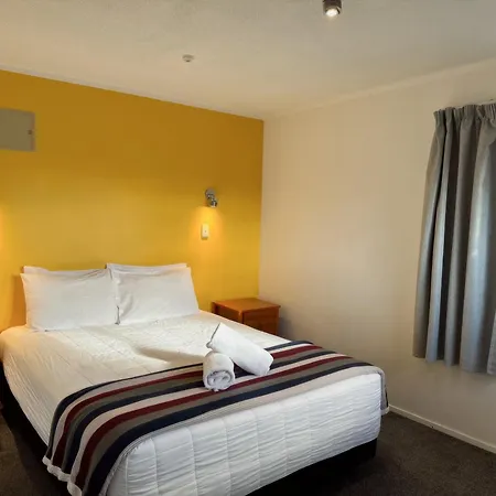Oakwood Manor Motor Lodge-3