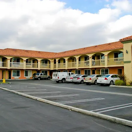 Crystal Inn Suites & Spas-2