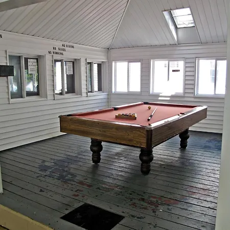 Exit 5 Resort & Condominium-3