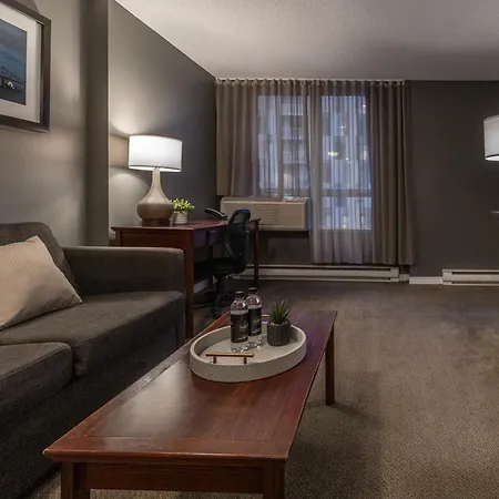Hotel Faubourg Montreal Centre-Ville Downtown-3