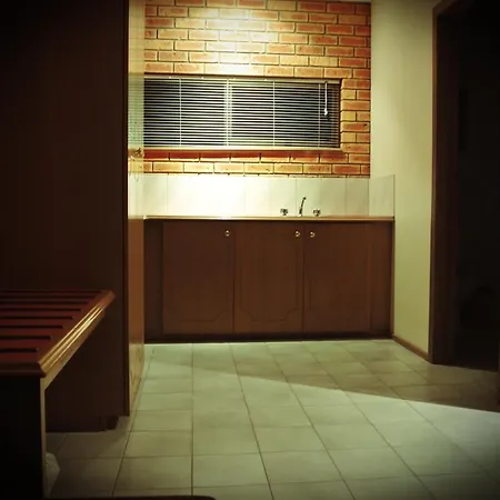 Eltham Motor Inn-3