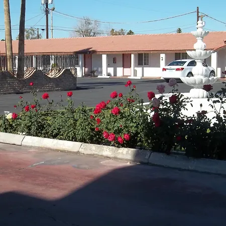 Hacienda Motel-2