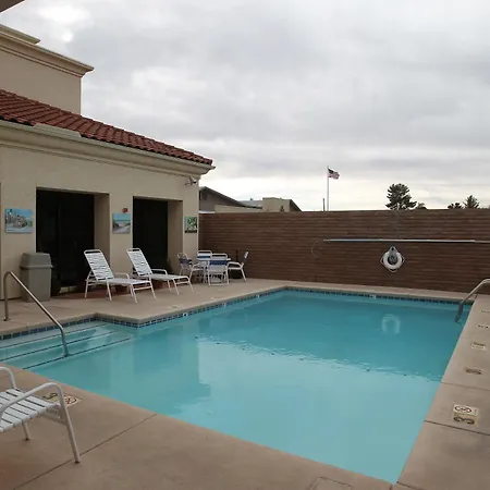 Gateway Studio Suites-3