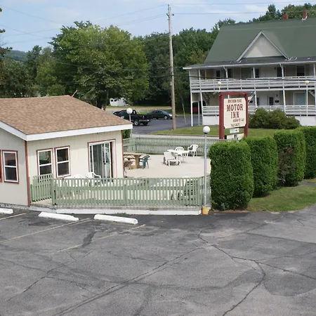 Northern Peaks Motor Inn-2