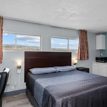Holiday Lodge Wenatchee-2
