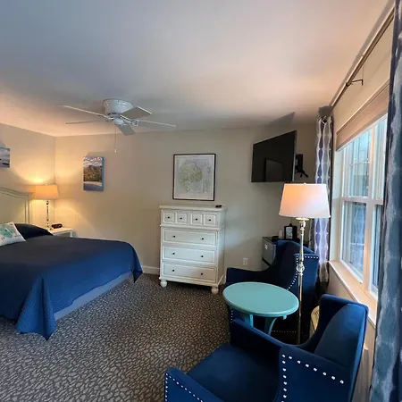 Island Place-3