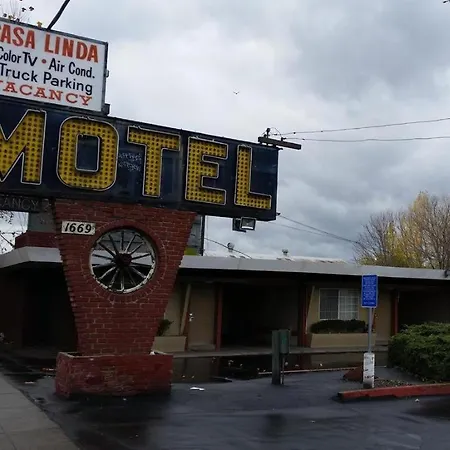 Casa Linda Motel-3
