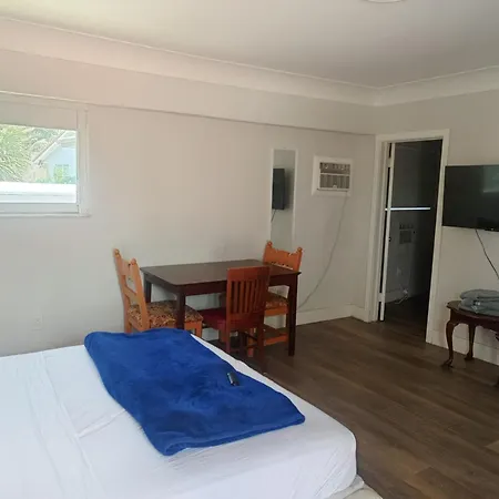 Pousada Suites At Hollywood Beach-3