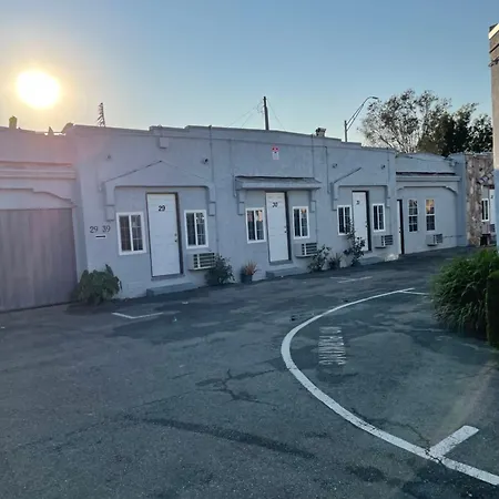 Monterey Motel-2