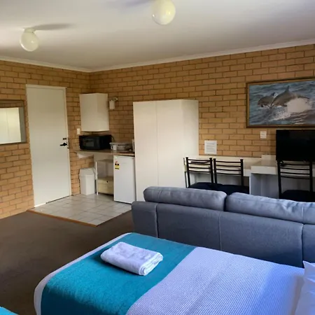 Aspley Pioneer Motel-3