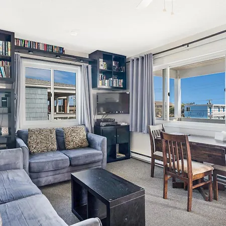 Montauk Oceanside Suites-3