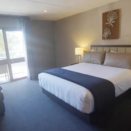 136 On Bealey Motel-2