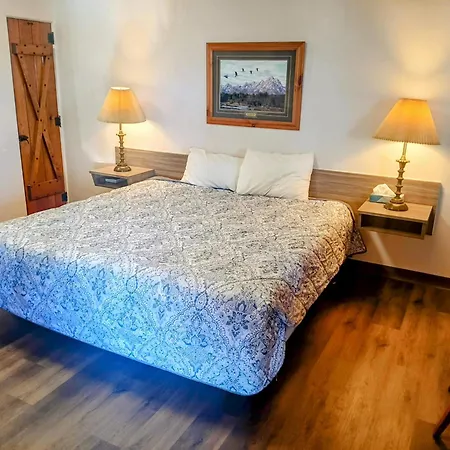 Sands Motel-2